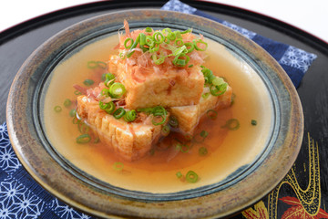 揚げ出し豆腐
