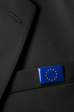 Abzeichen der Europ&auml;ischen Union am Anzug-Revers