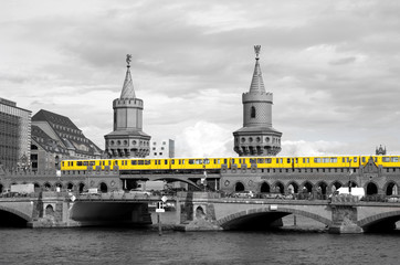 berlin oberbaumbrücke - obrazy, fototapety, plakaty