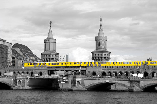 berlin oberbaumbr&uuml;cke