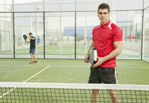 Paddle tnnis player redy for match