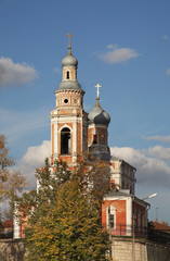 Fototapeta na wymiar Церковь Успения Пресвятой богородицы в Серпухове