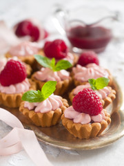Raspberry tartlets