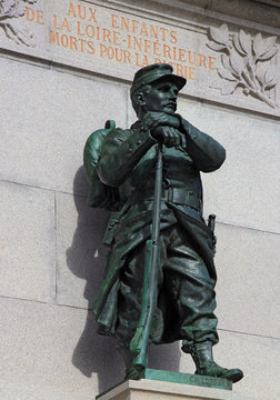 Monument aux morts de 1870 - Le Fantassin - Nantes