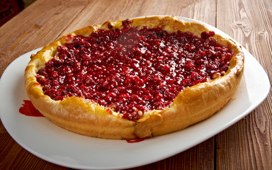 Round piece cowberry