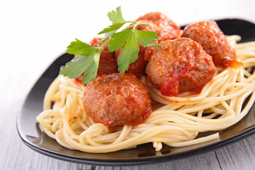 spaghetti and meatball