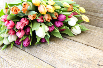 wunderschöner Strauß Tulpen