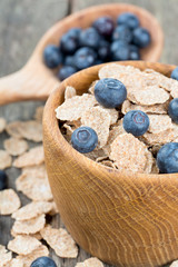 bran flakes and blueberries