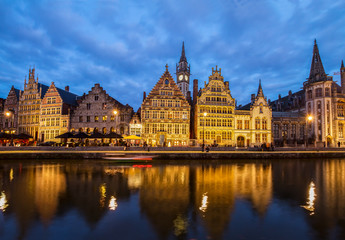Fototapeta premium Embankment of old town at night, Ghent