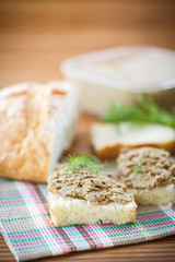 pate with bread