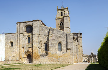 Obraz premium Iglesia de Santa Maria la Real, Sasamon, Spain