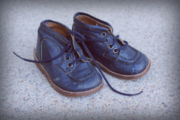 alte Kinderschuhe