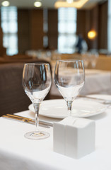 Table arrangement in an expensive restaurant