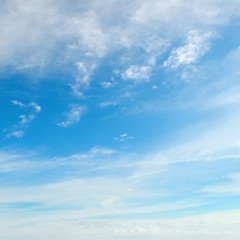 Obraz premium fluffy clouds in the blue sky