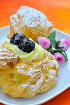 Bign&egrave; alla crema - Bign&egrave; di San Giuseppe