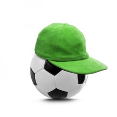 Fußball mit Mütze