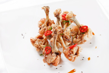 Chicken wings with sauce