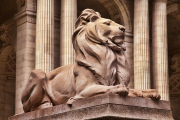 lion statue © Tatiana Morozova