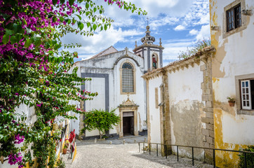 Fototapeta na wymiar Kościół w Obidos, Portugalia