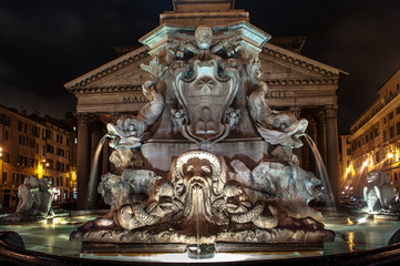 Fountain of Rotonda Square, Pantheon, Rome
