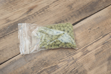 pellets of hops