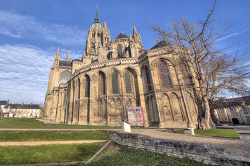 Fototapeta na wymiar Francja, Bayeux - Katedra