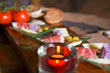 Plat de gastronomie composé de jambon ibérique