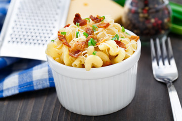 Mac and cheese with bacon - 62826726
