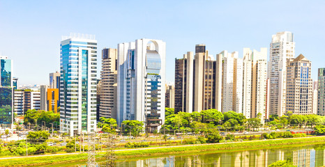 Fototapeta na wymiar Widok z Sao Paulo i rzeki, Brazylia