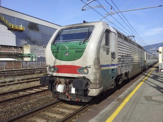 L'arrivo del treno in stazione