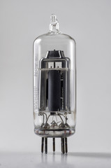 old radio vacuum tube. hbc91. 12avg. lampara vacio