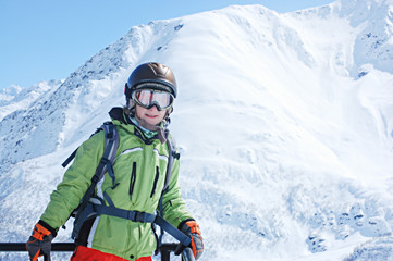 Fototapeta na wymiar Portrait of a female snowboarder