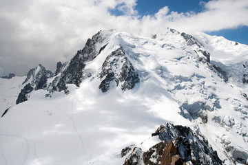Fototapeta na wymiar Snowly mountains of Mont Blanc massive