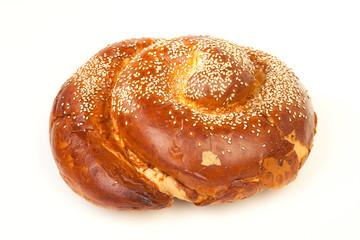 Simple single sweet round sabbath challah with seeds