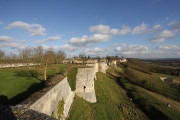 Fototapeta na wymiar Chateau de coucy-le-chateau