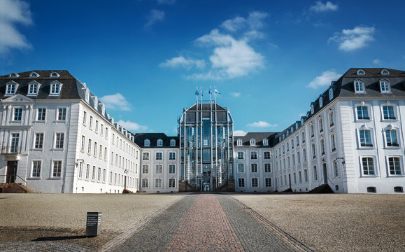 Saarbr&uuml;cken Saarbr&uuml;cker Schloss &ndash;&nbsp;Ch&acirc;teau Sarrebruck