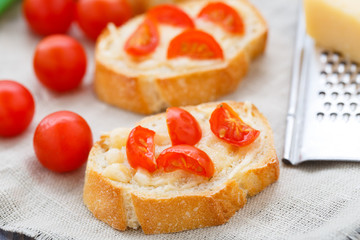Bruschetta with cherry tomatoes