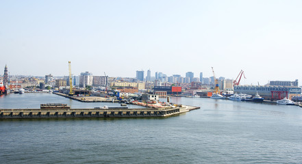 Panorámica de Nápoles desde el mar, Italia