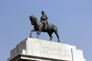 Obraz premium Edwards VII Rex imperator statue, Victoria Memorial, Kolkata