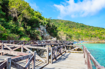 Fototapeta premium Koh larn beach island at Pattaya Thailand