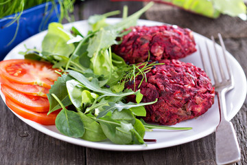 Vegan burgers with beetroot and beans