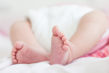 newborn baby feet