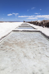 Salt extraction pools