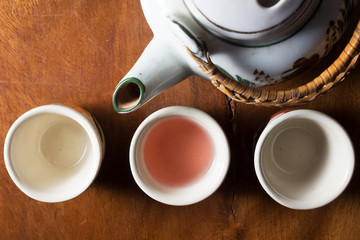 Tea pot with 3 cup.