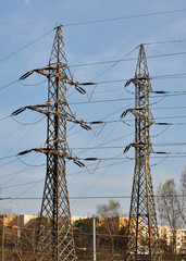 pylons and distribution of electric energy