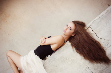 Naklejka premium Autumn girl