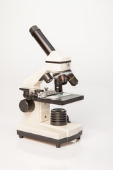 Microscope