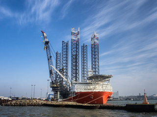 Fototapeta premium Jack up rig in Esbjerg oil harbor, Denmark