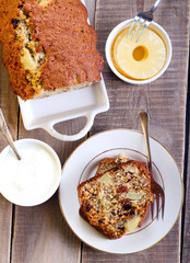 Hummingbird cake