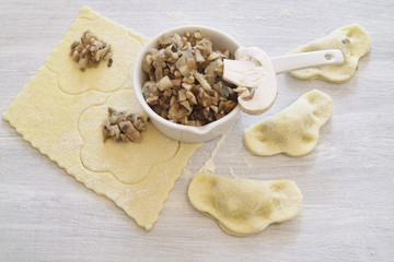 Pilz Füllung für Tortellini und Ravioli